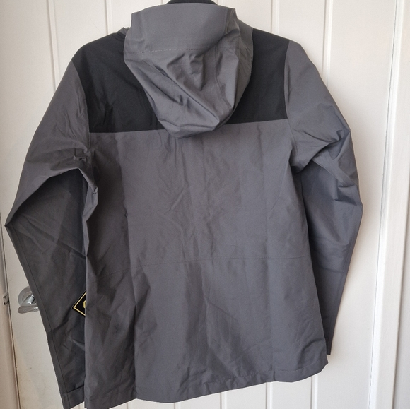 Berghaus Goretex Paclite Dynak Jacket Hardshell Size 10 Walking Hiking RRP £170 - Picture 8 of 13